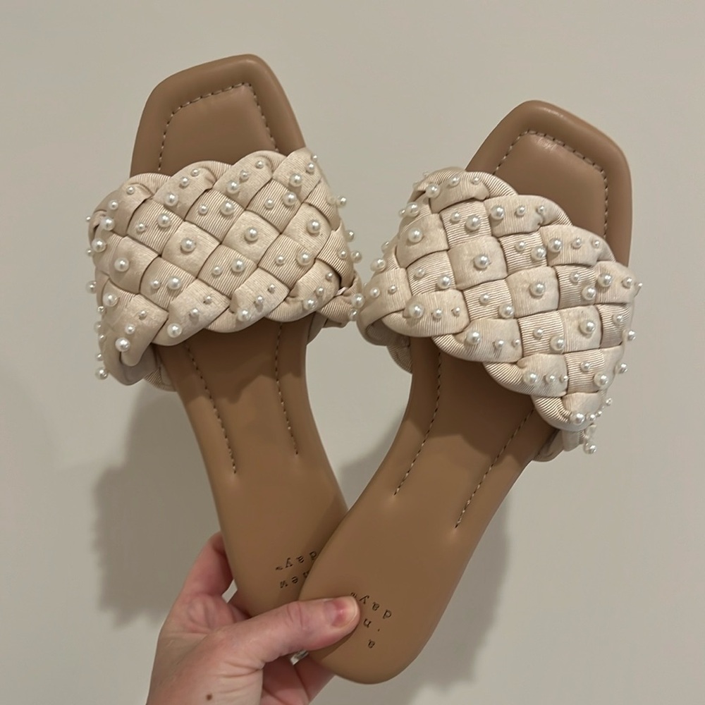 Pearled sandals